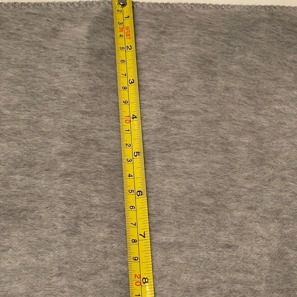 Alpaca Camargo beautiful gray woolly scarf new with tag